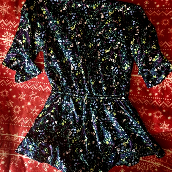 Victorias Secret Floral Romper - Picture 4 of 4